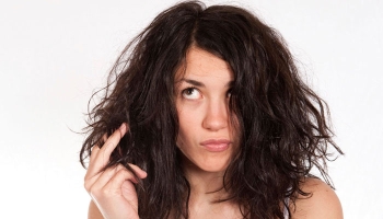 Делать окрашивание на грязные или чистые волосы: разбираемся в нюансах процесса